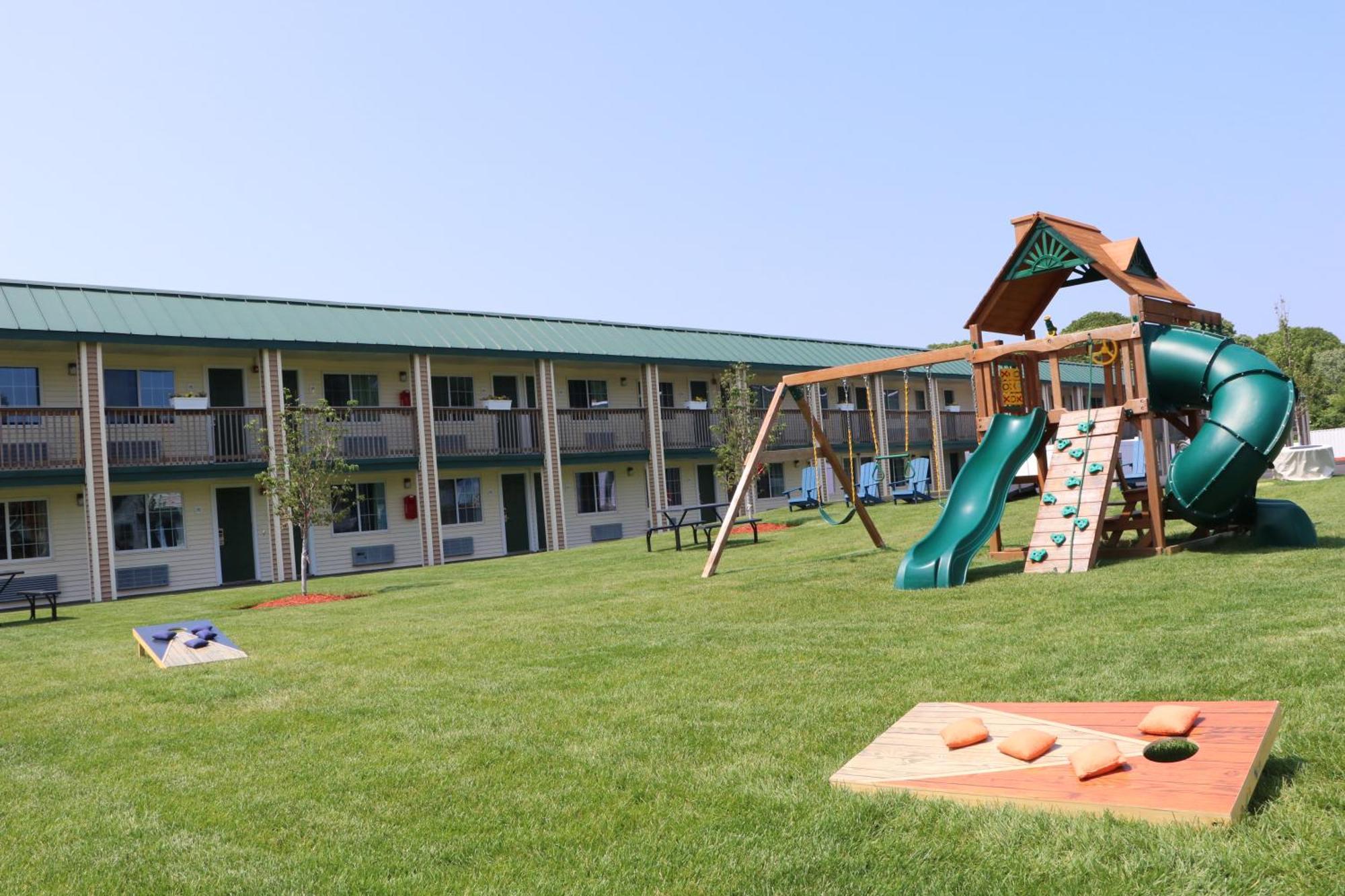 Sunbird Cape Cod Resort 웨스트야머스 외부 사진