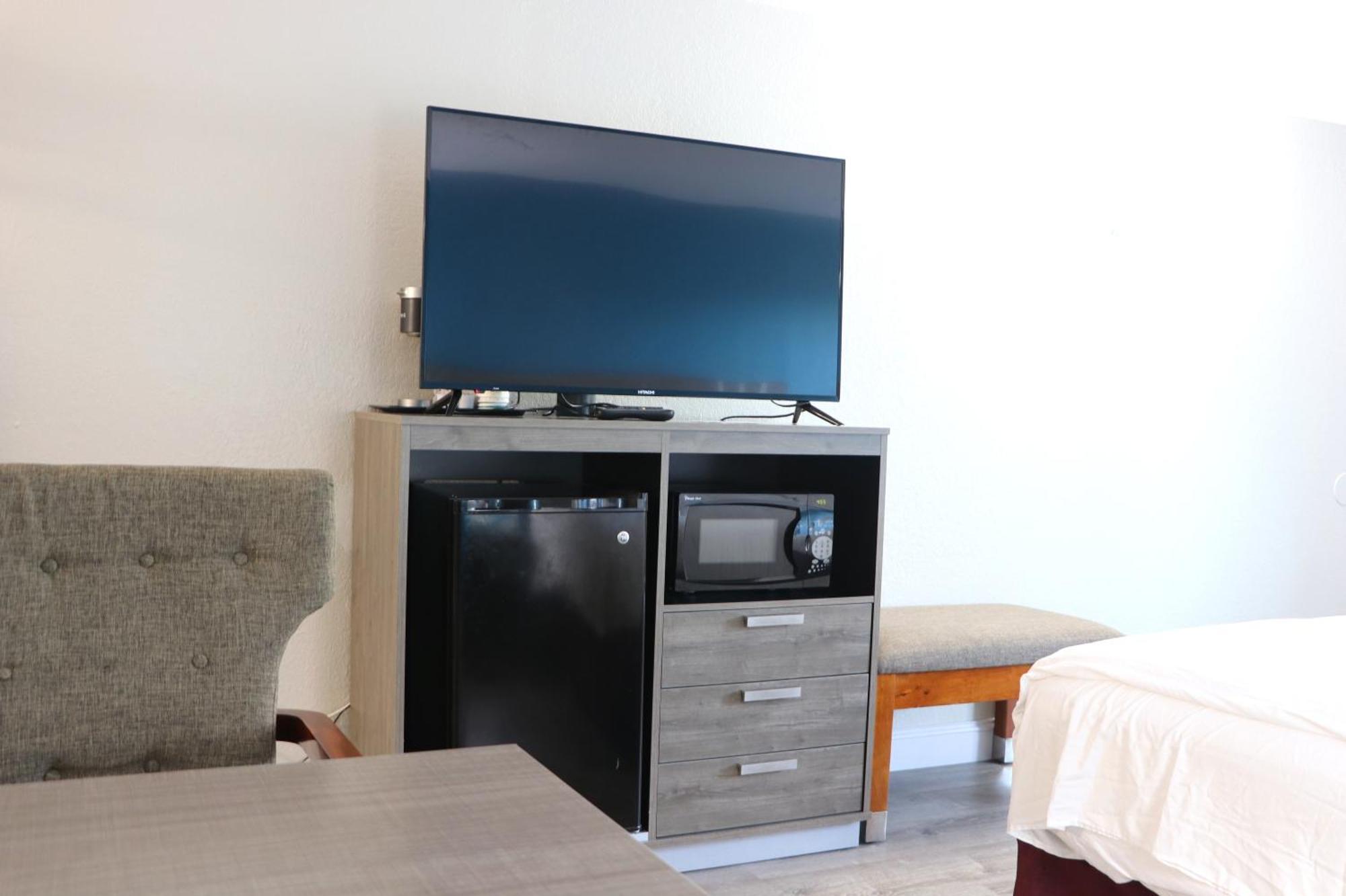 Sunbird Cape Cod Resort 웨스트야머스 외부 사진